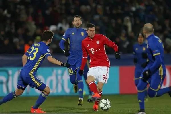 打破了对方 打破了对方