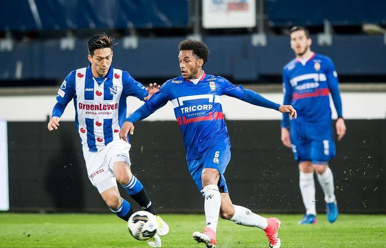 阶段挺身而 阶段挺身而