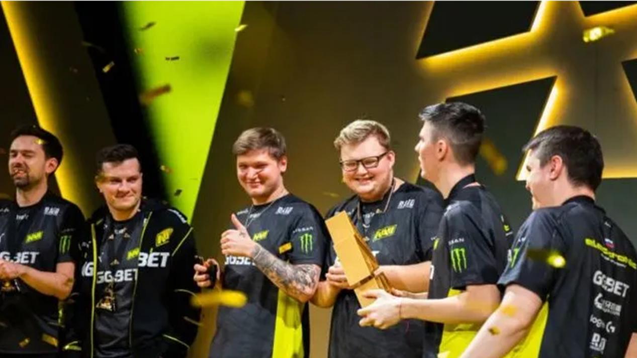 边路传中 边路传中